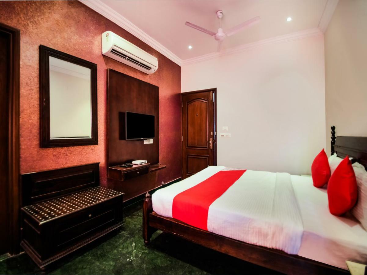 Oyo 1681 Hotel Devansh Udaipur Luaran gambar