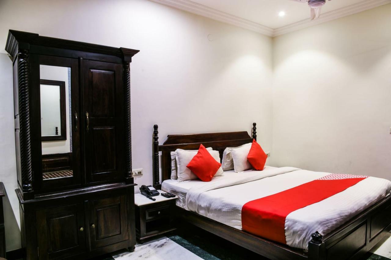 Oyo 1681 Hotel Devansh Udaipur Luaran gambar