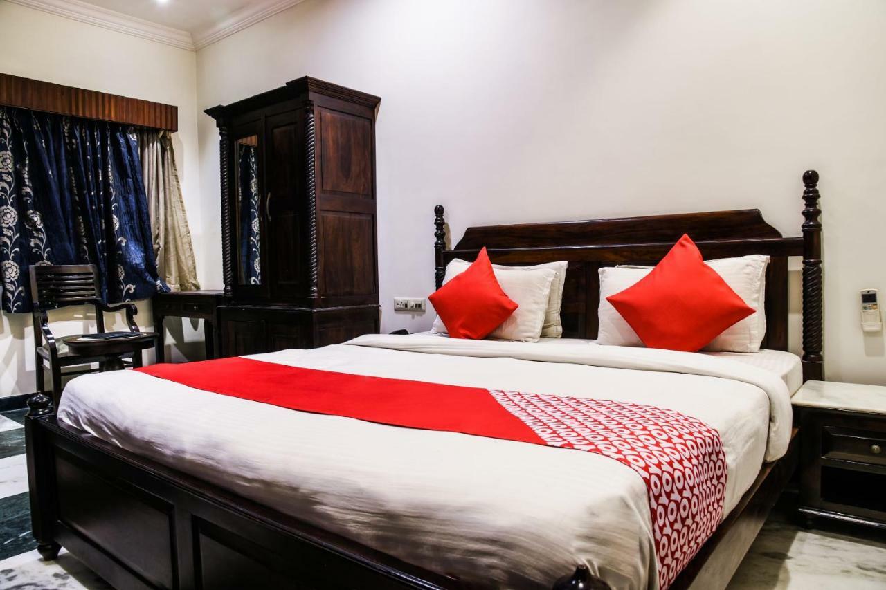 Oyo 1681 Hotel Devansh Udaipur Luaran gambar