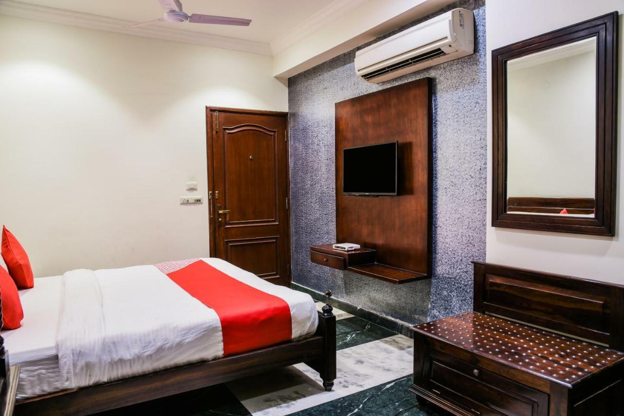 Oyo 1681 Hotel Devansh Udaipur Luaran gambar